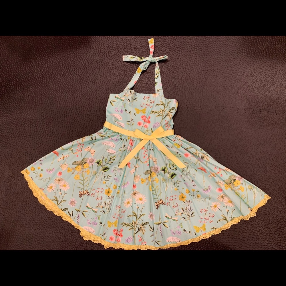Girls dress size 10